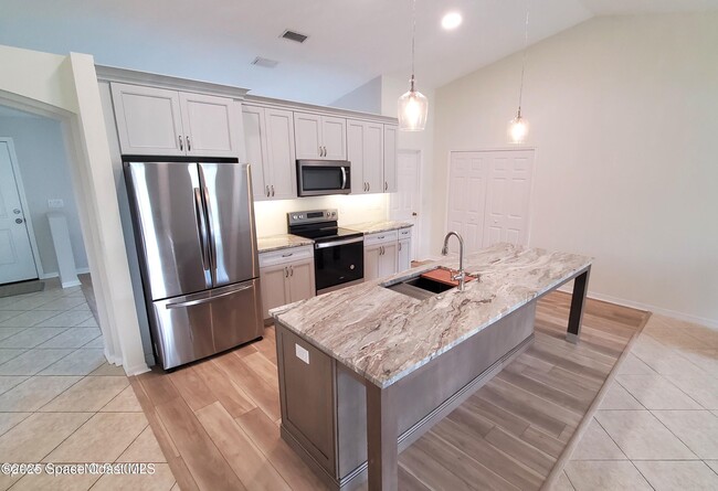 Building Photo - 5321 Cinnamon Fern Blvd