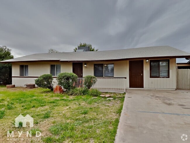 Building Photo - 1515 E Orange St