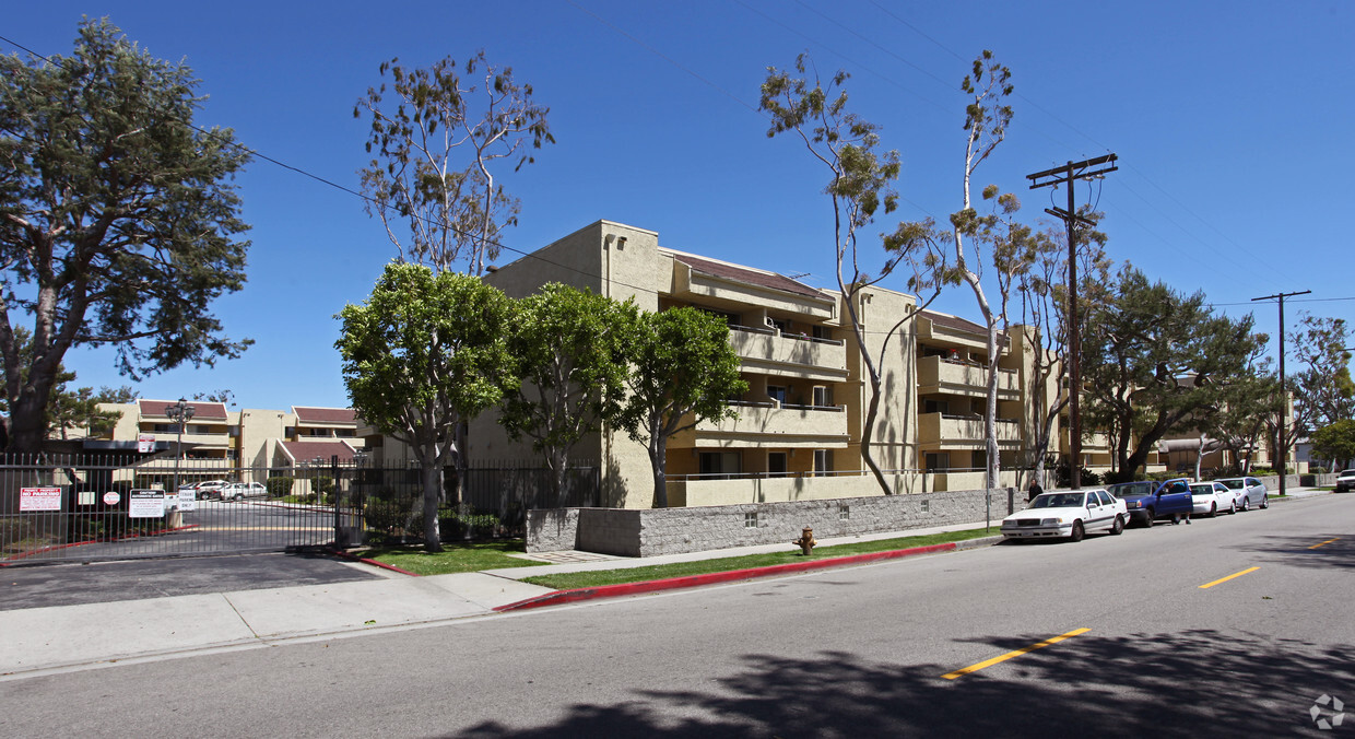 Building Photo - Grandview Terrace Apartments