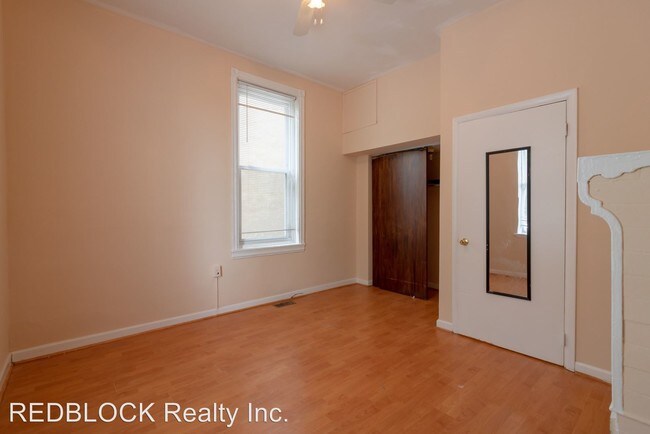 Building Photo - 2 br, 1 bath Apartment - 613 N 32nd St