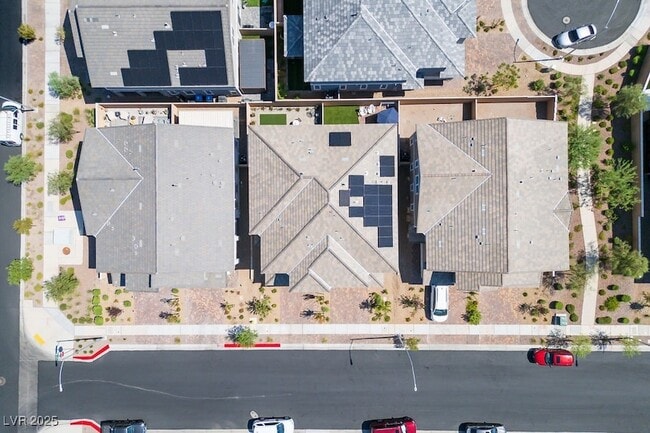 Building Photo - 742 Monroe Hl Pl