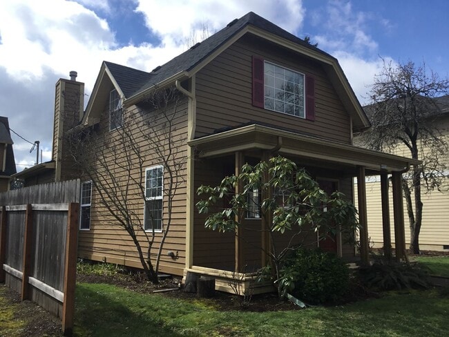 Photo - 600B00 Apartment