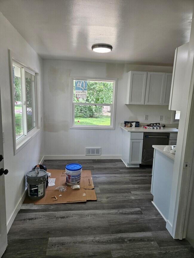 Building Photo - 6600 Bethia Ln
