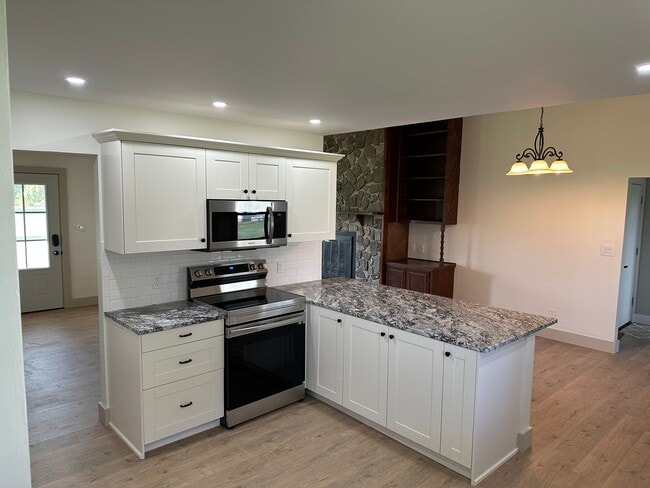 Foto del edificio - 2511 W Main St