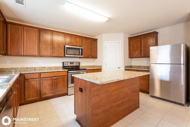 Building Photo - 2507 Queen Bee Drive, Columbia, TN 38401