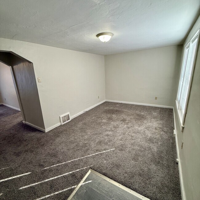 Foto del edificio - 338 La Motte Ln