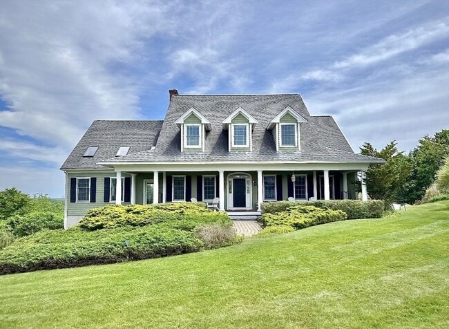 Building Photo - 63 Skyfields Dr