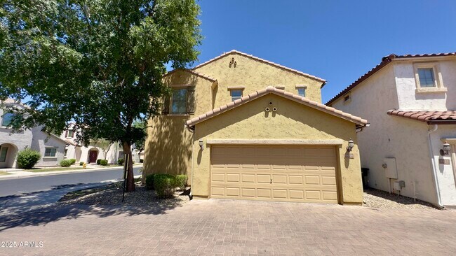 Foto del edificio - 8419 W Vernon Ave