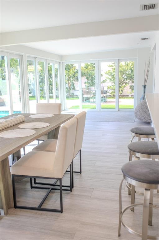 Building Photo - 2730 NE 40th Ct