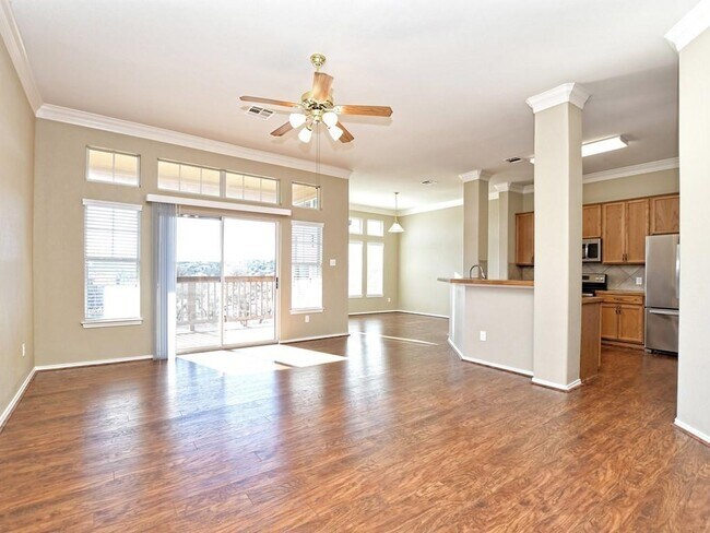 Building Photo - 20911 Waterside Dr