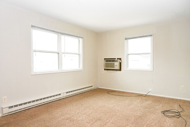 Building Photo - Kimball Duplex 1