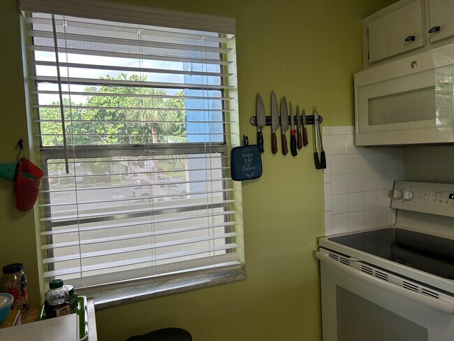 Foto del edificio - 7797 Golf Cir Dr