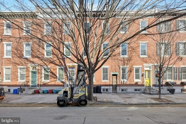 Photo - 341 Dickinson St Townhome