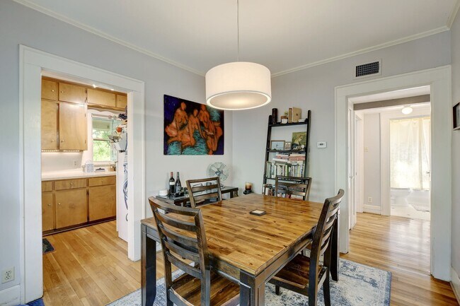 Building Photo - 804 Rutherford Pl