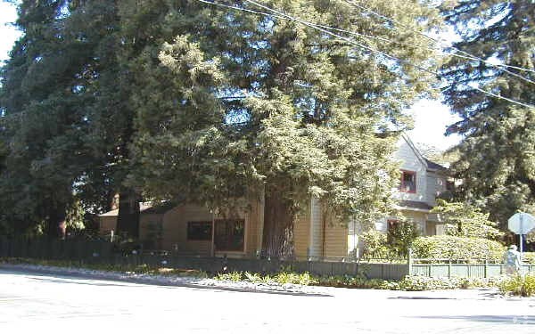 Foto del edificio - 409 Glenwood Ave