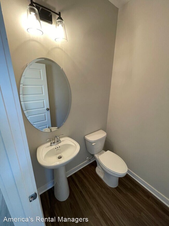 Foto del edificio - 4 br, 2.5 bath House - 2118 Sullivan Drive