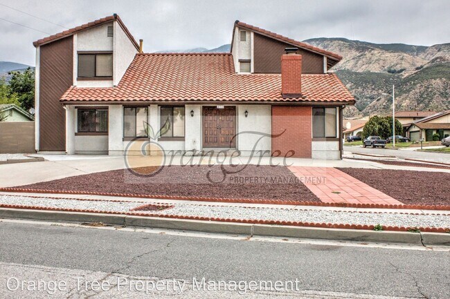 Building Photo - 5 br, 3 bath House - 450 W. 53rd St.