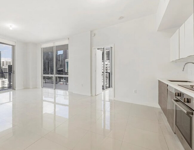 Foto del edificio - 1010 SW 2nd Ave