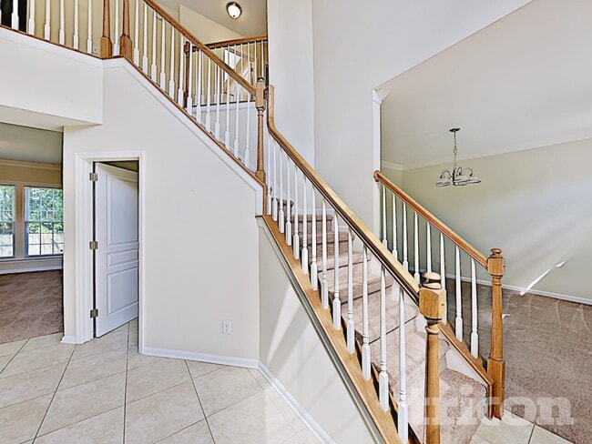 Building Photo - 1267 Buckingham Cir