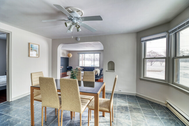 Dining Room - 611 10th St S