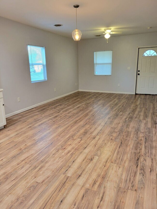 Foto del edificio - For Rent...2927 Warren Ave, Granite City