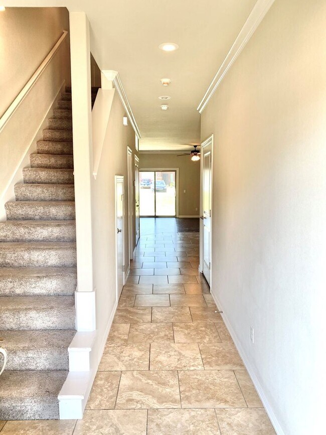 Foto del edificio - Townhome for Rent in Rogers - 3 bedrooms, ...