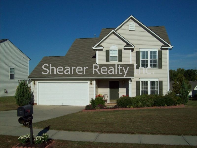 Foto principal - 11933 Cheviott Hill Ln
