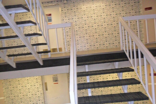 Foto del edificio - 147 Turner Rd