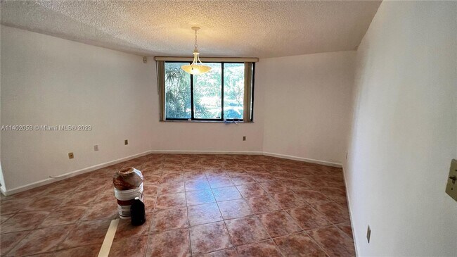 Foto del edificio - 730 Coral Way