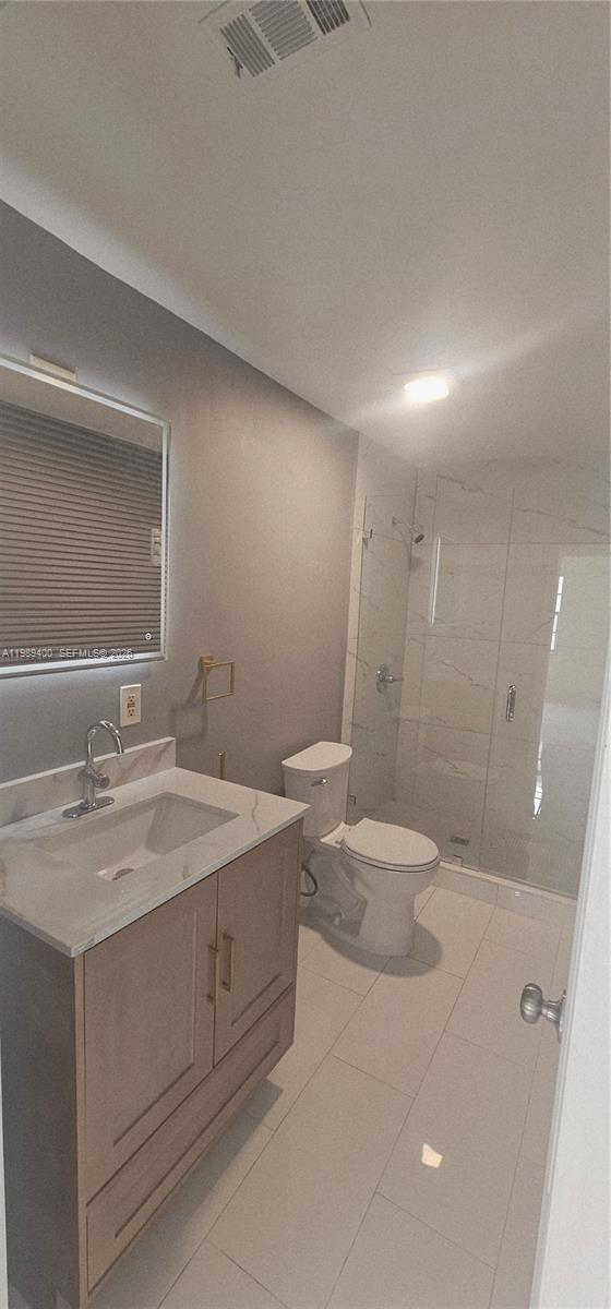Foto del edificio - 338 8th Ave SW