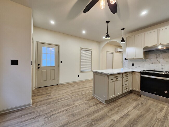 Foto del edificio - 3505 Fairview St SW