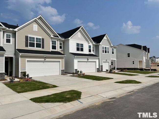 Building Photo - 2407 Chert Ln