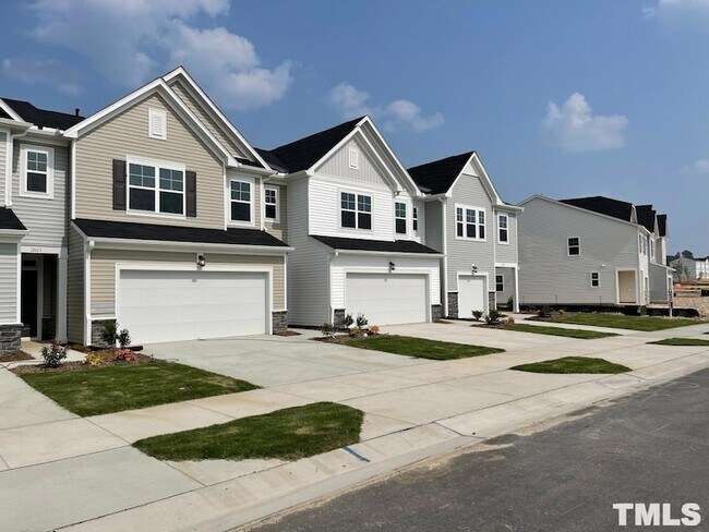 Foto del edificio - 2407 Chert Ln