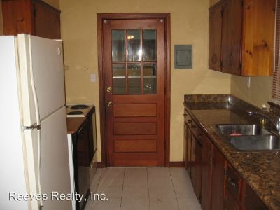 Building Photo - 3 br, 1 bath House - 260 West Lee St.