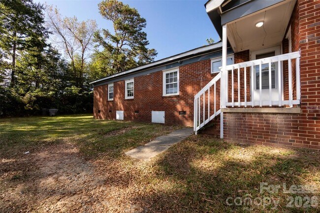 Foto del edificio - 3427 Meredith Ave