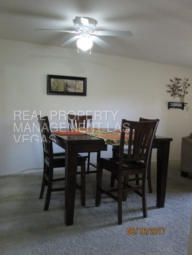 Building Photo - 2120 Sealion Dr