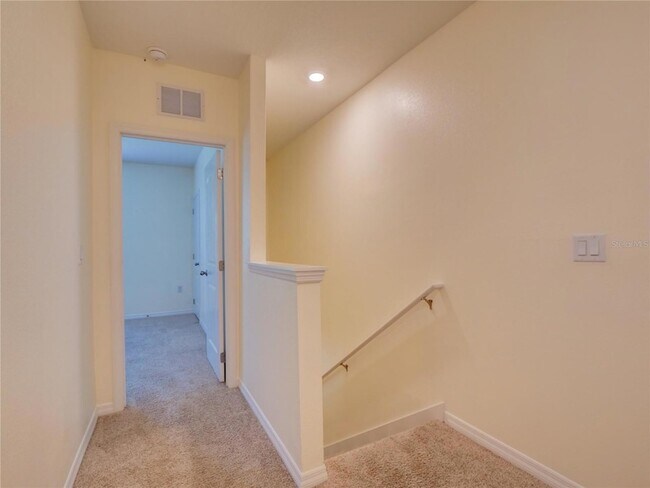 Foto del edificio - 1289 Yellow Finch Dr