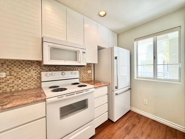 Foto del edificio - Beautiful 2bd/1ba in Irvine with tons of A...