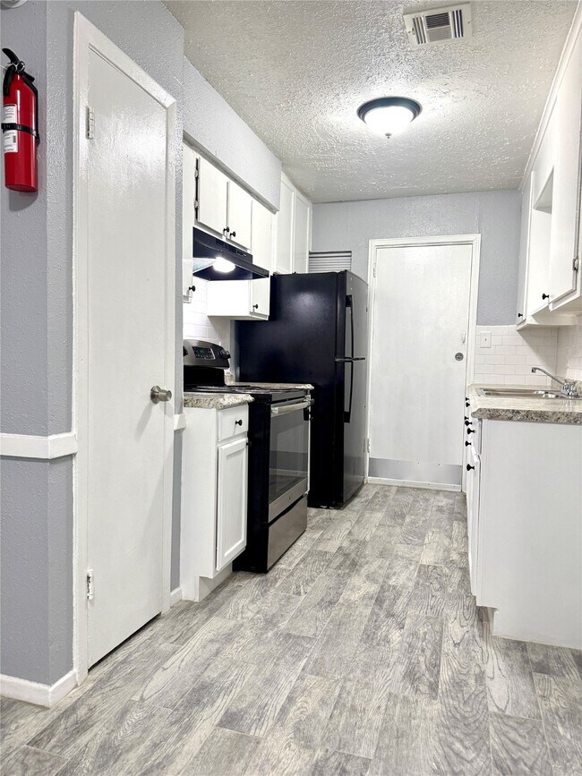 Foto del edificio - 4515 Oxford St