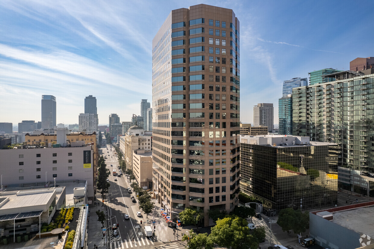 Sky Lofts Apartments - 801 S Grand Ave Los Angeles, CA | Apartments.com