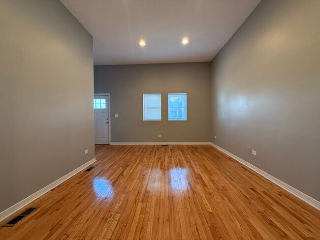 Foto del edificio - 5906 S La Salle St