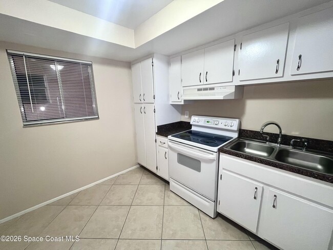 Building Photo - 3150 N Harbor City Blvd