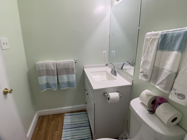 Building Photo - 14233 Oakpointe Dr