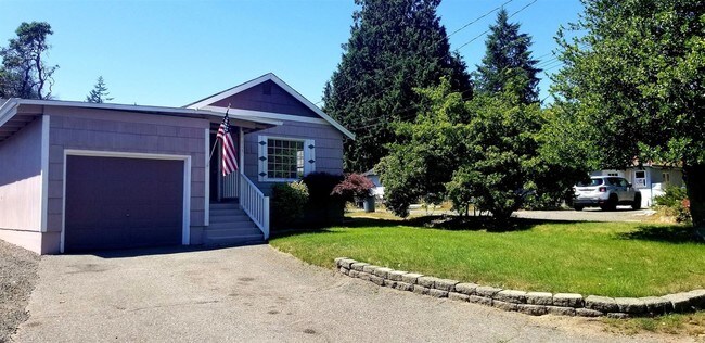 Building Photo - 2 br, 1 bath House - 1131 Morgan Rd NW