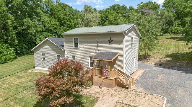 Foto del edificio - 3545 N Creek Rd