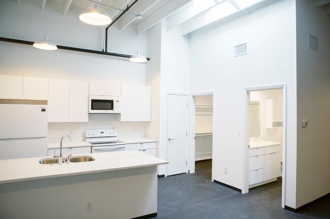 4112 Commerce #6 - Expo Park