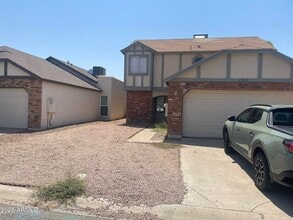 Building Photo - 1327 W Straford Dr