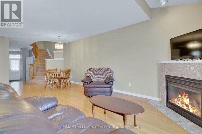 Building Photo - 957 Lucille Way