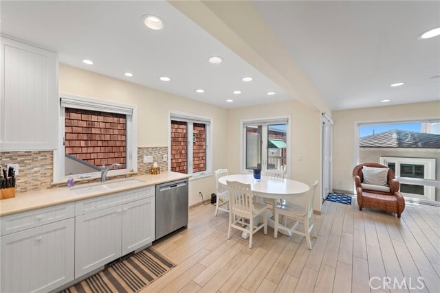 Building Photo - 1055 Gaviota Dr