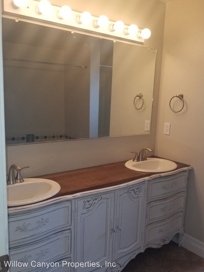 Foto del edificio - 3 br, 2 bath House - 476 NE Bean Drive